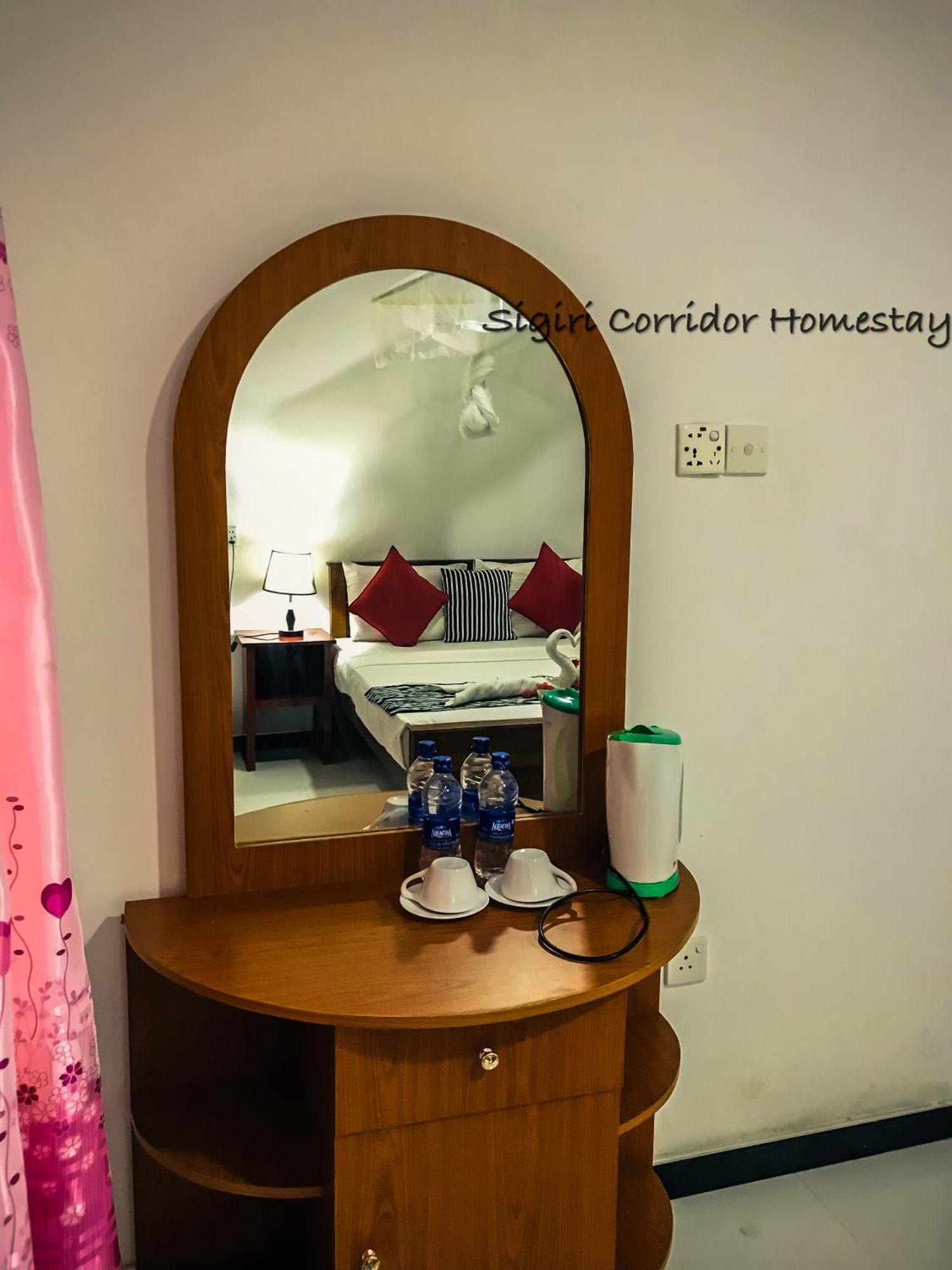 Sigiri Corridor Home Stay سيغيرِيا الغرفة الصورة